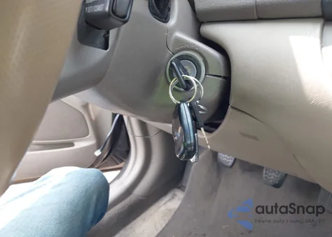 2002 Toyota Camry Le из США, поврежденный, VIN JTDBE32KX20070778